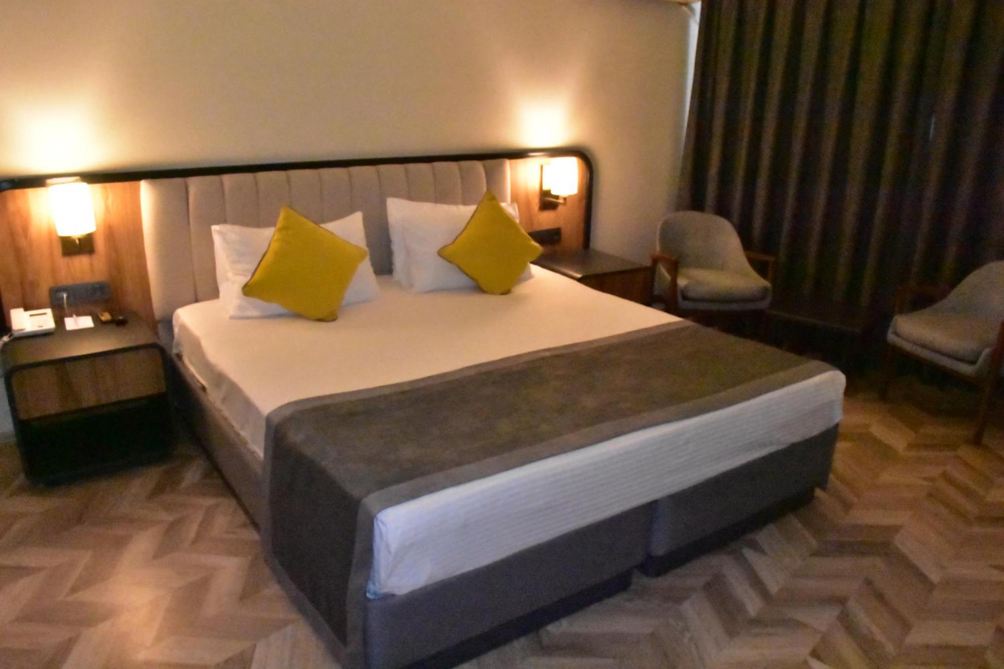 Uk Ankara Hotel Eksteriør billede